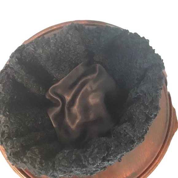 Beautiful Black Ladies Persian Lamb Custom Made Hat. - Picture 5 of 6